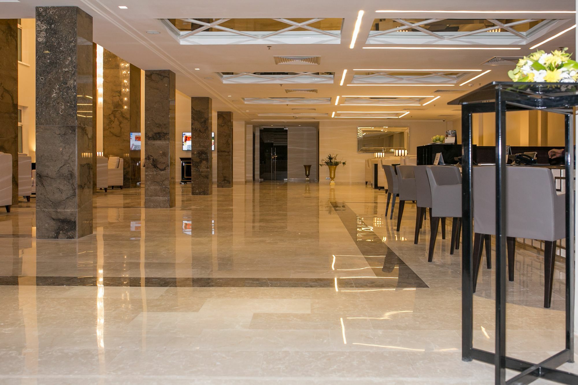Fraser Suites Abuja Exterior photo